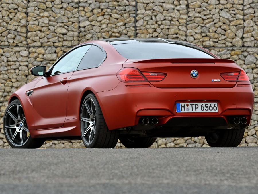 BMW M6 Coupe Competition Package 2013 года  (фото 3 из 16)
